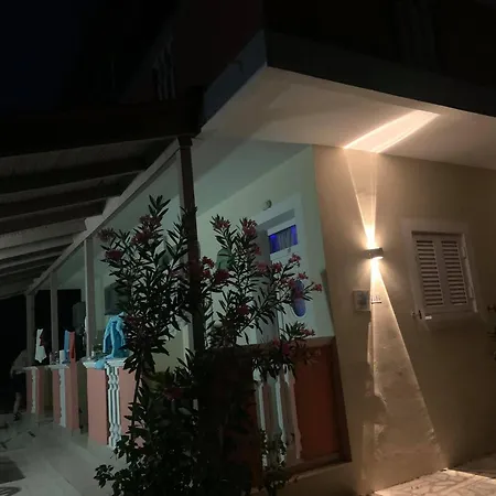 Zefiros By Sea Apartment *