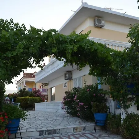 Zefiros By Sea Apartment *