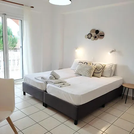Panagiotis 2 Aparthotel *