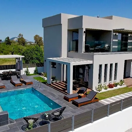 Mamica Luxury Laganas