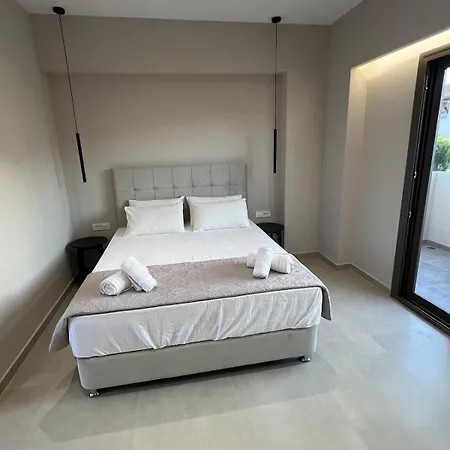 Deluxe Modern Apartment Laganas