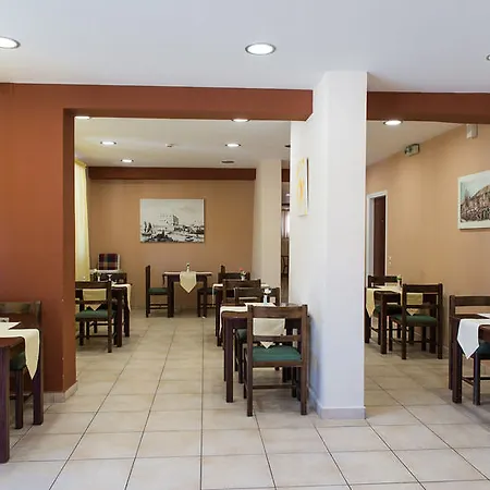 Perkes Complex (adults Only) 3*