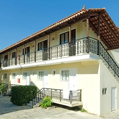 Hotel Karras Annex
