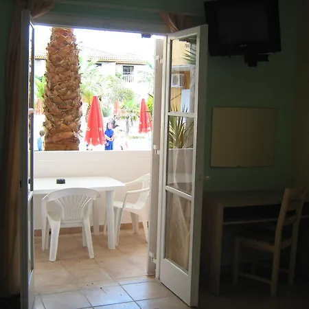 Aparthotel Tereza Laganas