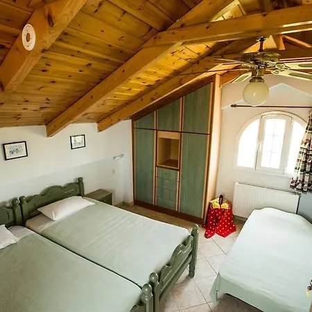 Spiros Family Apts Laganas