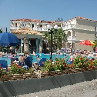 Vivian Hotel Aparthotel 2*