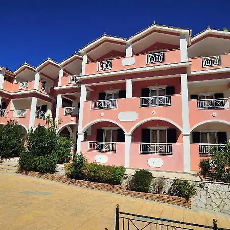 Sarakina Hotel 2*