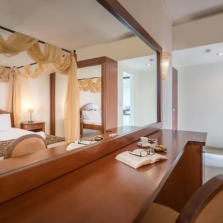 Hotel Zante Park & Bw Premier Collection 5*