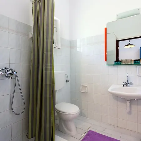 Appartement Holidays & *