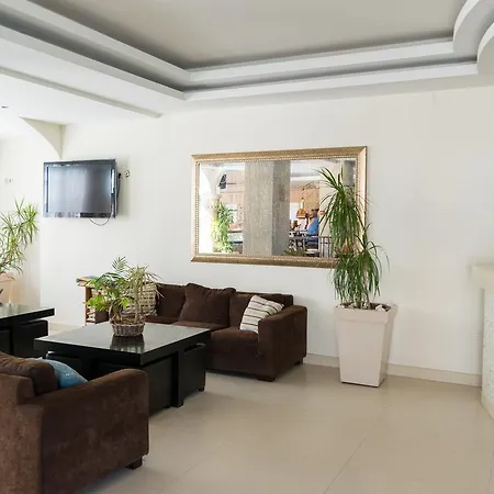 Zante Plaza & Aparthotel Laganas