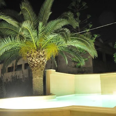 Zante Plaza & Aparthotel 3*