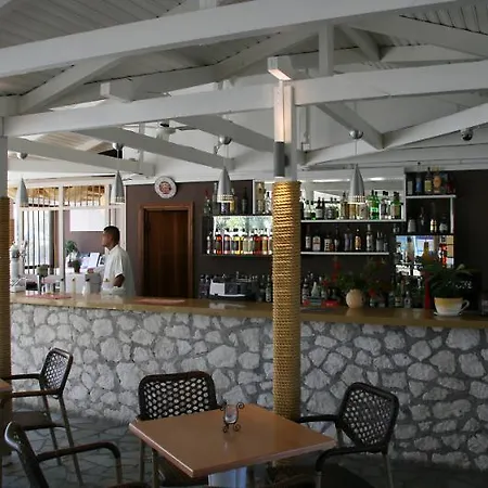 Aparthotel Village & Family Laganas