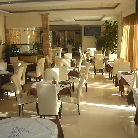 Zante Plaza & Aparthotel Laganas