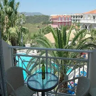 Vivian Hotel Aparthotel