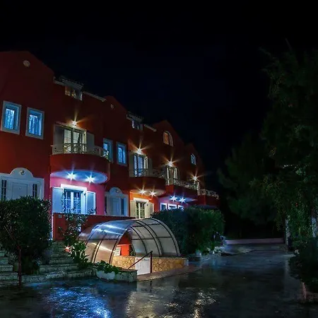 Spiros Family Apts