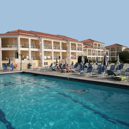 Village & Family Aparthotel 3*