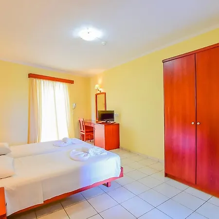 Timos Hotel 2*
