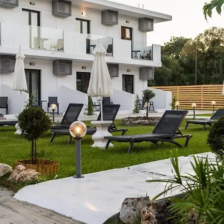 48 By Zante Plaza Apartment *