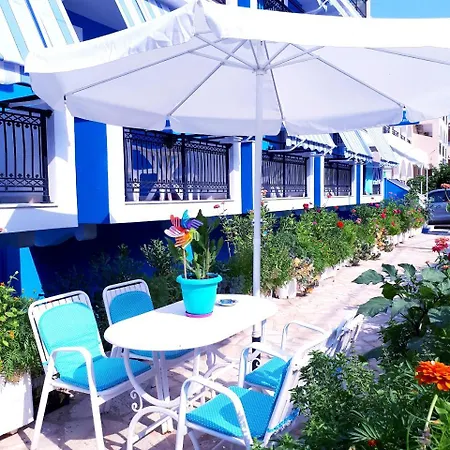 Zante Dahlia 3*