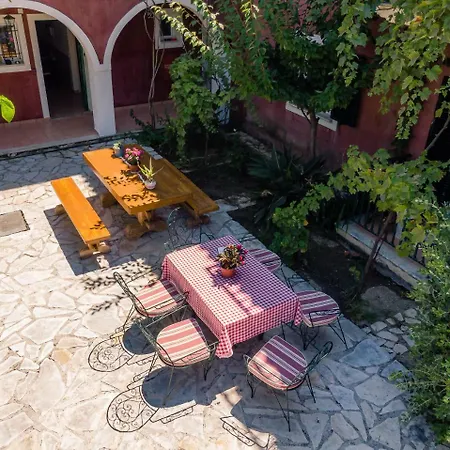 Apartment Liofyto Laganas
