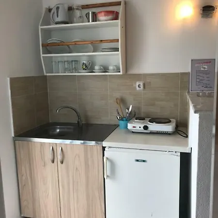 Erietta Apartment *