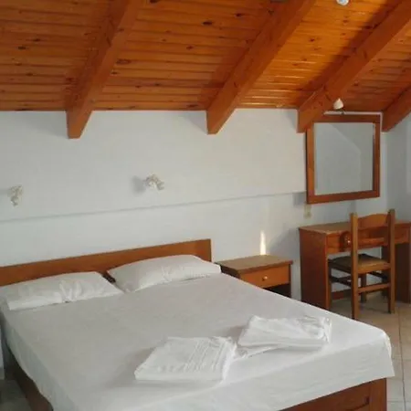 Spiros Family Apts * Laganas