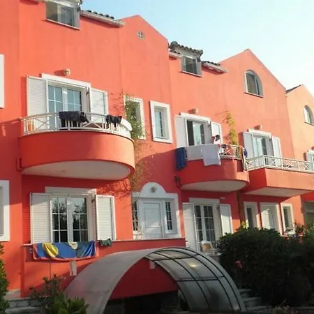 Spiros Family Apts * Laganas