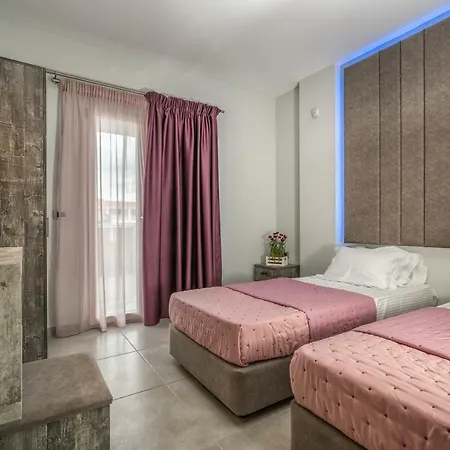 Savvas Luxury Apartment Laganas