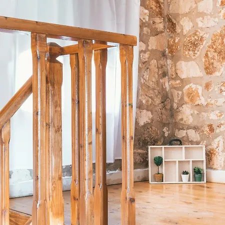 Anastasia Villa *