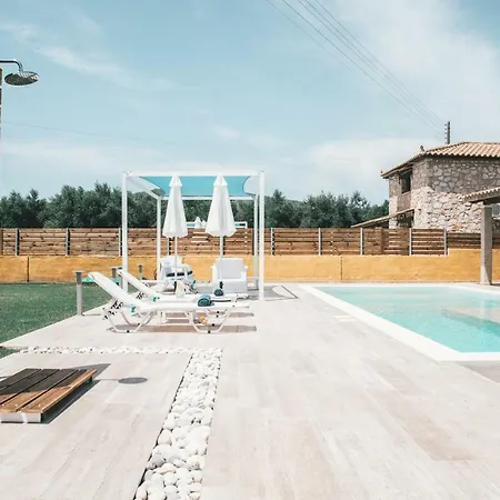 Anastasia Villa *