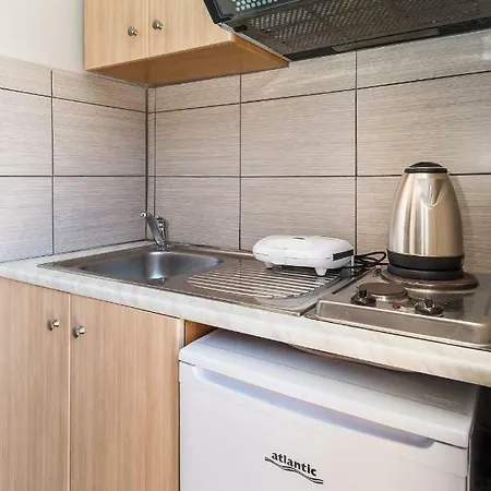 48 By Zante Plaza Apartment *