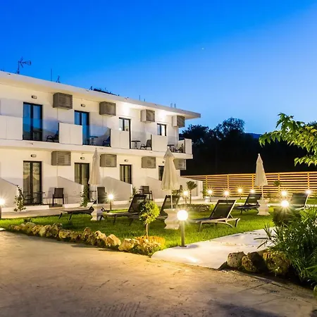 48 By Zante Plaza Apartment