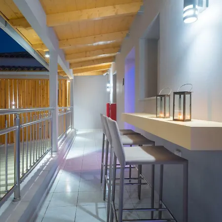 Savvas Luxury * Laganas