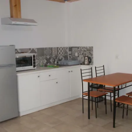 Apartment Summer Holidays In Laganas