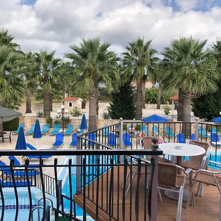 Paradise Aparthotel