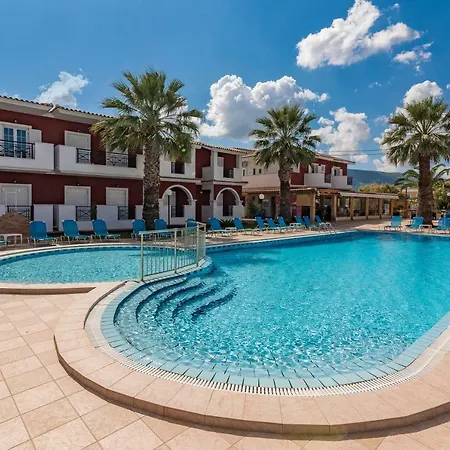Yakinthos Hotel