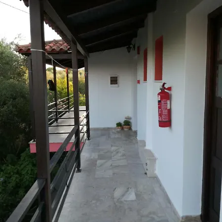Tony & Laganas