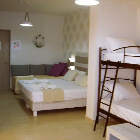Paradise Aparthotel 3*