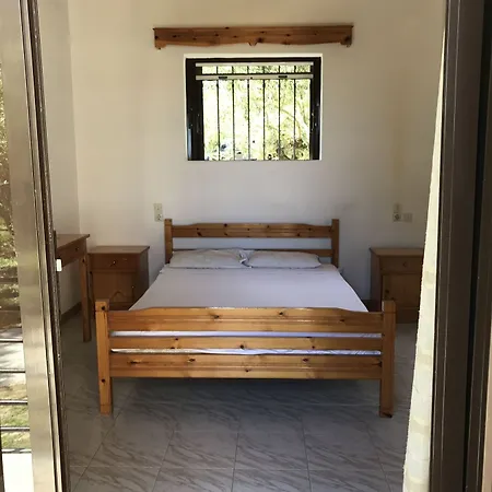 Hotel Alexandros *