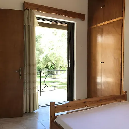 Hotel Alexandros *