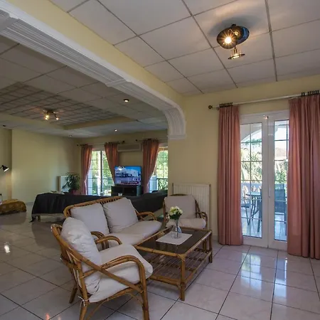 Apartment Livadi