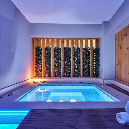 Savvas Luxury Apartment *