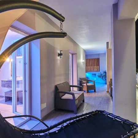 Savvas Luxury Laganas