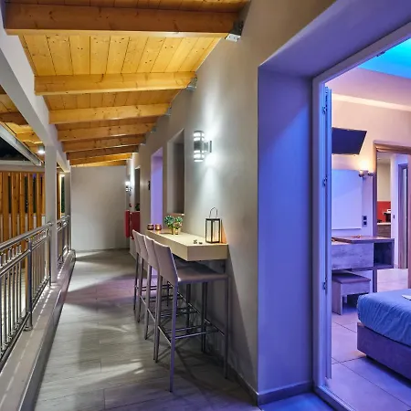 Savvas Luxury Apartment
