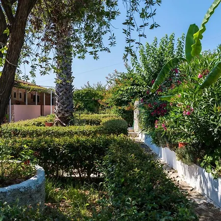 Hotel Roussa's Laganas