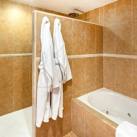 Zante Plaza & Aparthotel Laganas