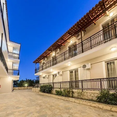 Karras Annex Hotel
