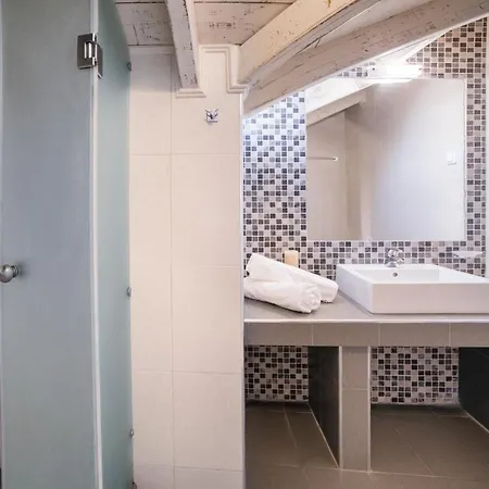 Hotel Pierros
