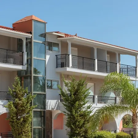 Majestic & Hotel Laganas