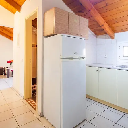 Brunswick - Pool & Beach Apartment Laganas